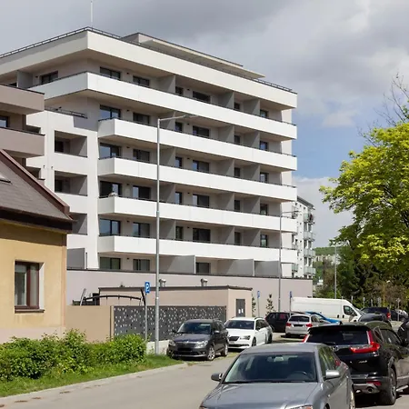As Apartman Bella S Loggiou A Bezplatnym Vnutornym Parkovanim 科希策 外观 照片